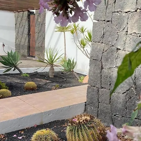 Our Soleada Cosy&flowery, Heated Pool Villa Playa Blanca (Lanzarote)